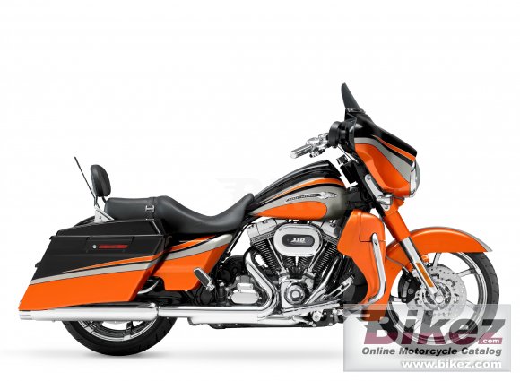 2011 Harley-Davidson FLHXSE2 CVO Street Glide photo